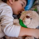 Featured image for كيف تتعاملين مع الطفل الذي ينام في أوقات غير منتظمة؟